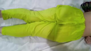 desi habhi massage by Dever at home Desi Indian homemade Bhabhi Show Off All Sexy Bady Bhabhi ki Gand ki message ke